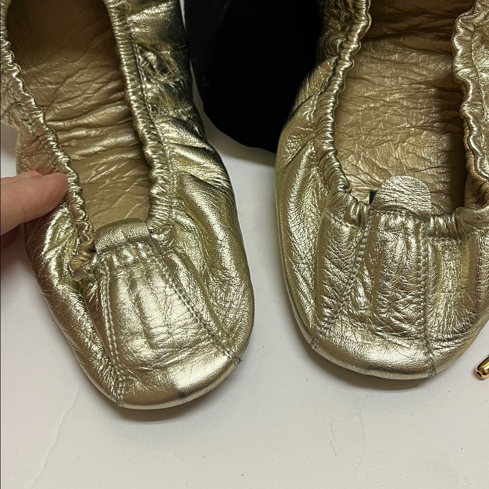 RARE Gucci Gold calfskin metallic Flats - Picture 15 of 15